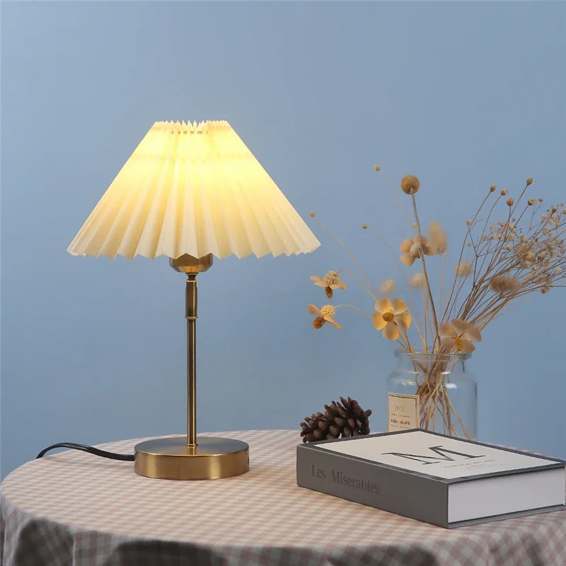 Modern Adjustable Pleated Tabl - Lava Lamp Desktop avis et prix