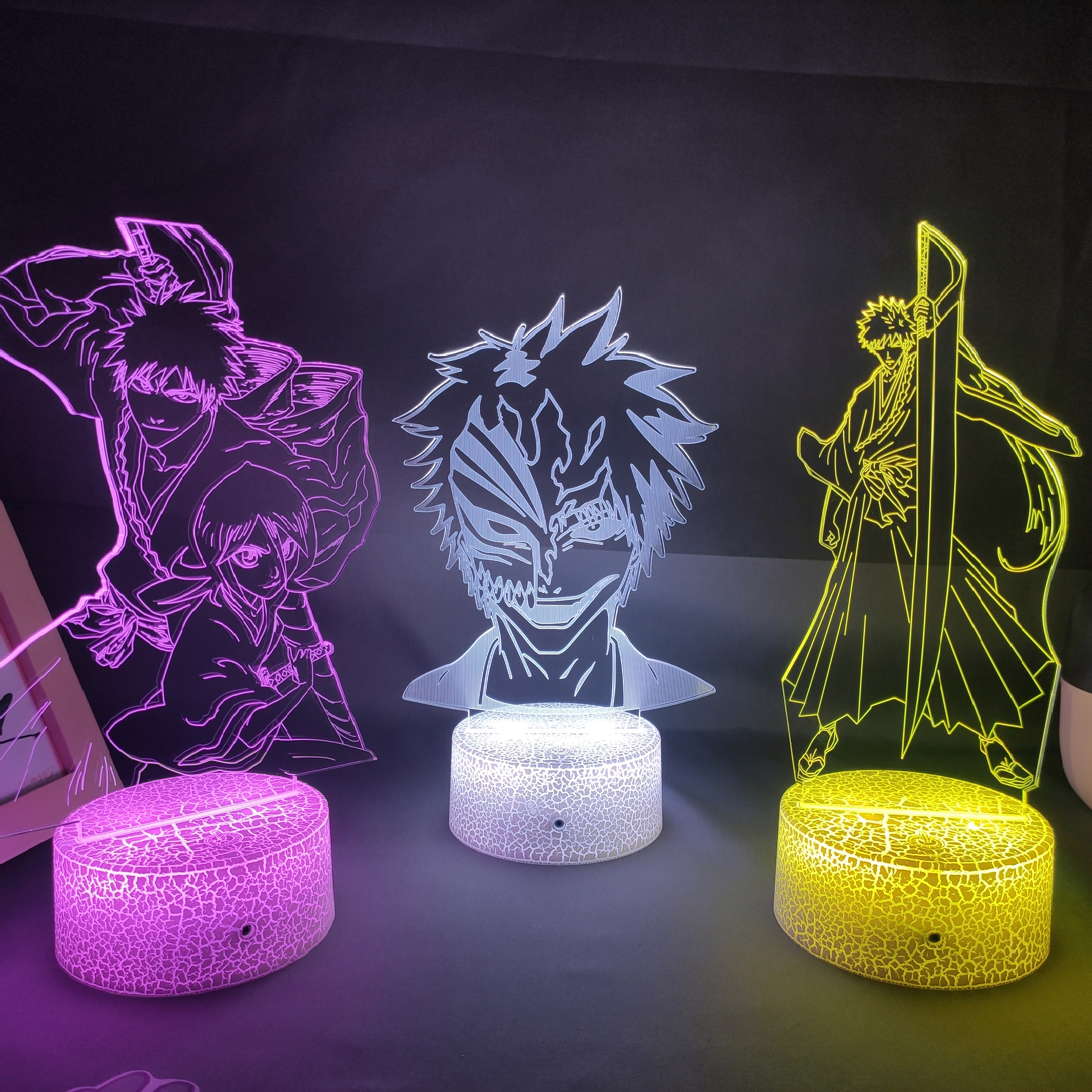 Anime Bleach Figure Ichigo 3D  - Lava Lamp Desktop avis et prix